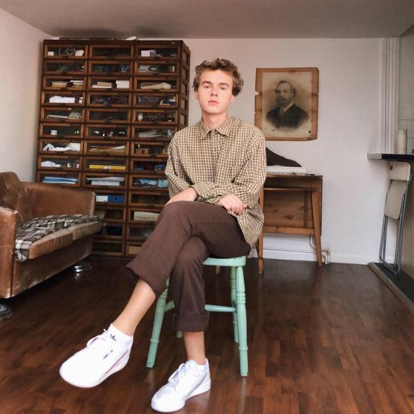 Meet your Posher, Andrew - Picture 1 of 1